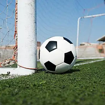 篮球社区交流场景